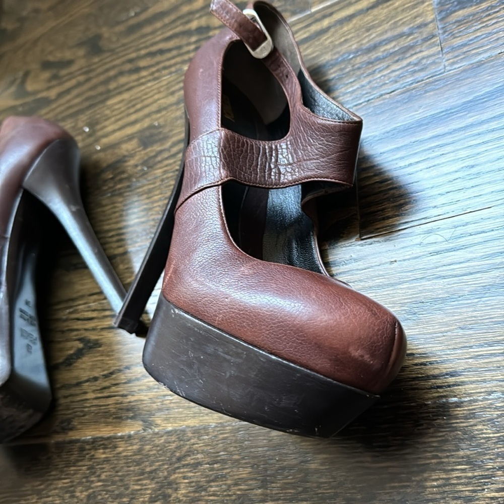 🔵 FENDI DECOLLETE VACCHETTA LUX MARRONE MEDIO PLATFORM HEELS SIZE 38 (7.5) - Picture 5 of 8